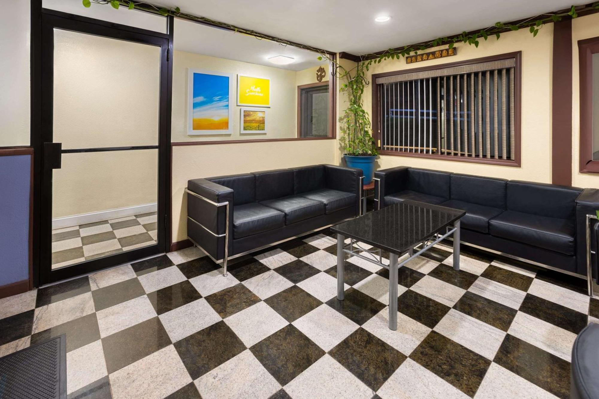 Days Inn By Wyndham Wurtsboro Buitenkant foto