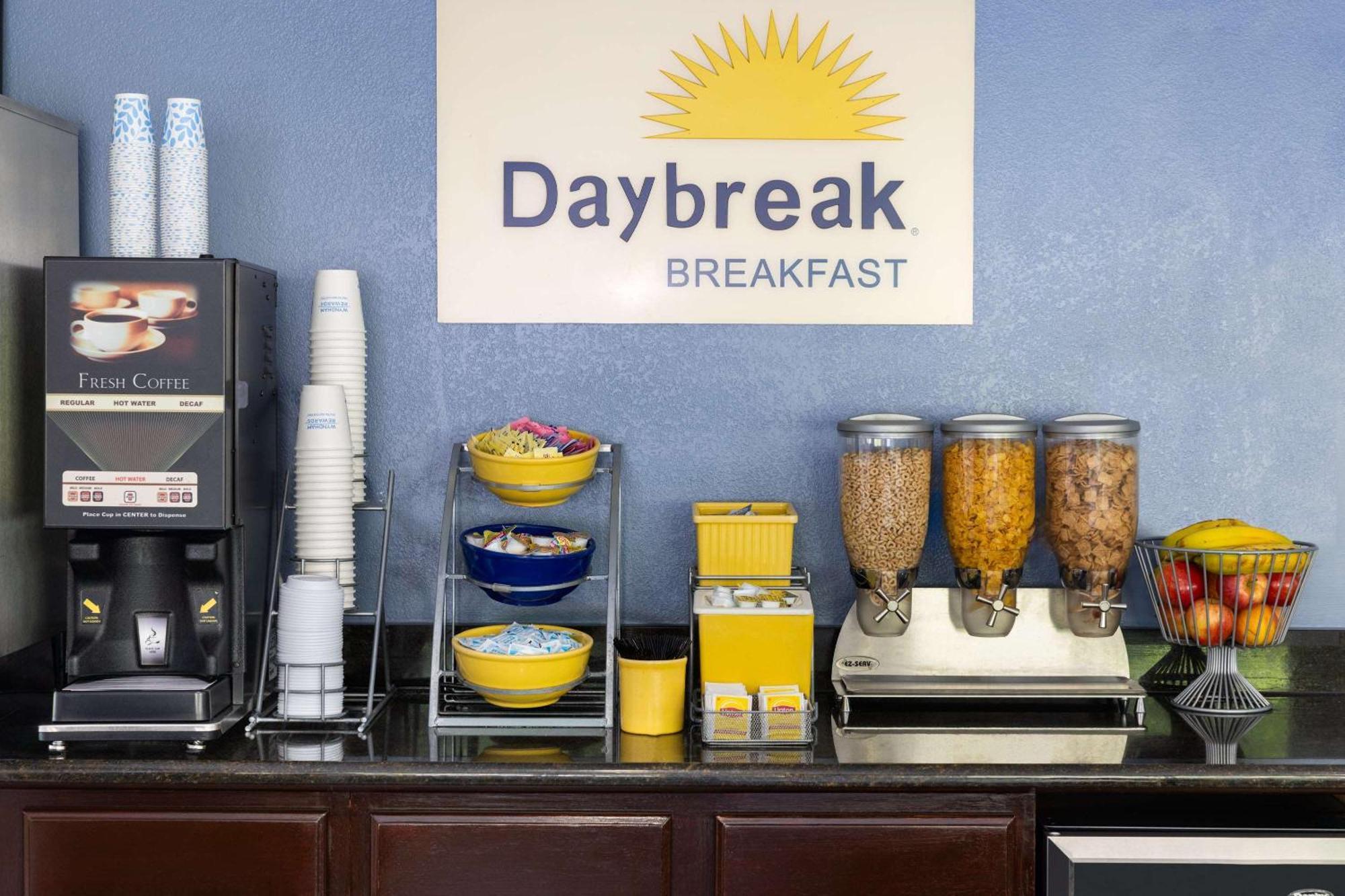 Days Inn By Wyndham Wurtsboro Buitenkant foto